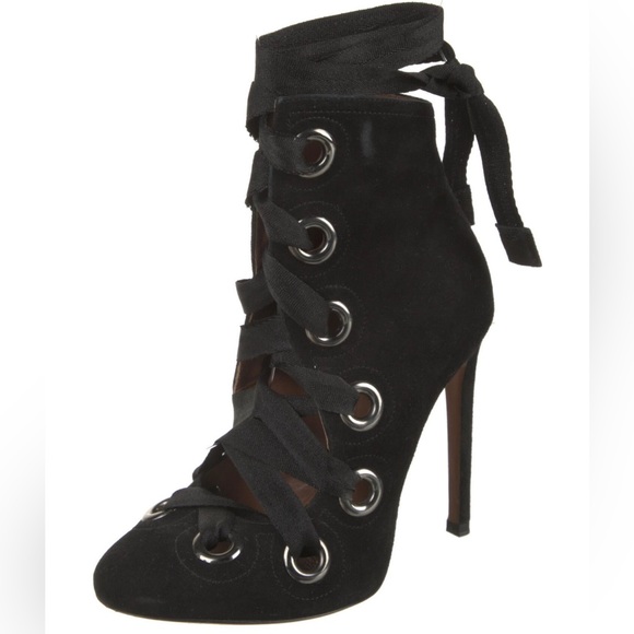 Amazing Alaïa Ankle Boots - Run Small - Picture 2 of 9